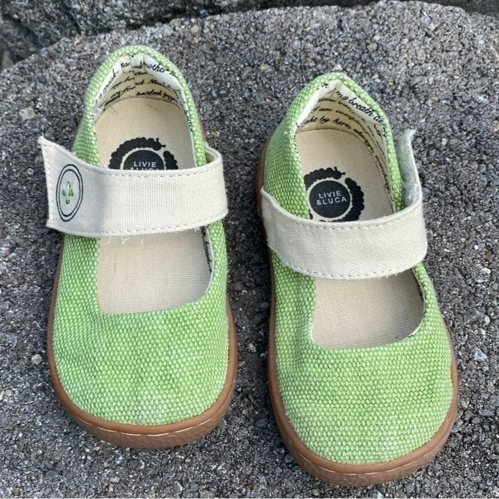 LIVIE & LUCA, SIZE 5 MARY JANES (LIKE NEW), & REEF, SIZE 3/4 SANDALS (NEW). BR